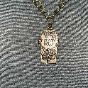 COFFIN NECKLACE Unisex